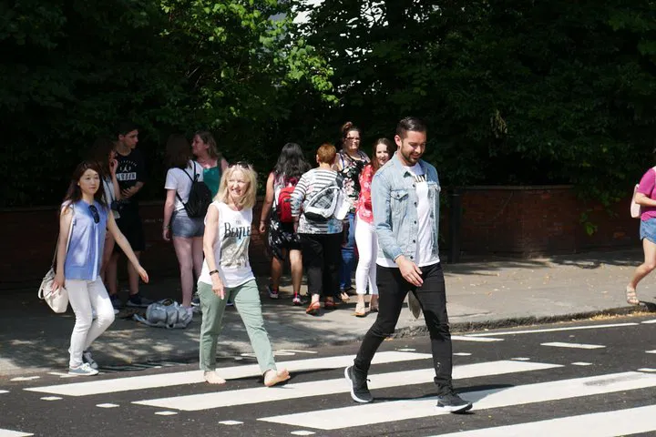 Groovy London: Beatles Black Taxi Tour - A Fab Day Tripper!