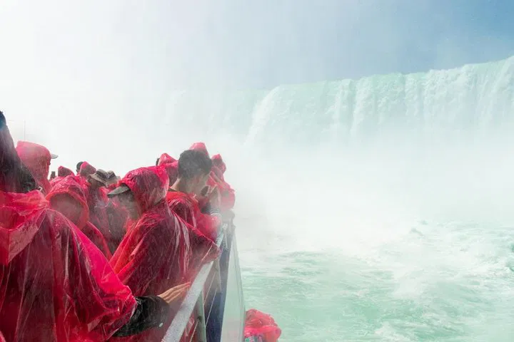 Niagara Falls Day Trip: Top-Rated Toronto Tour!