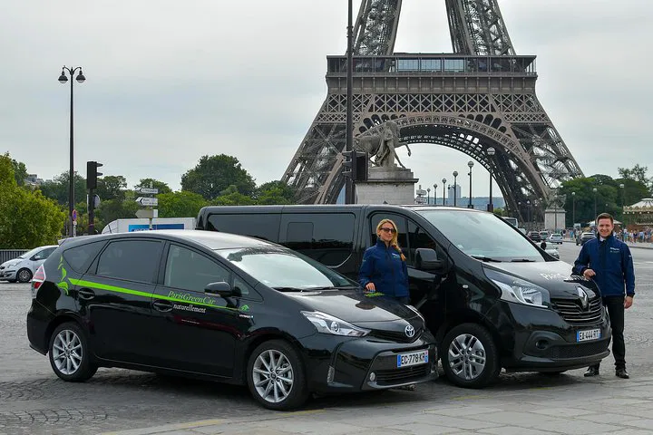 Paris Airport ↔ Disneyland Private Transfer