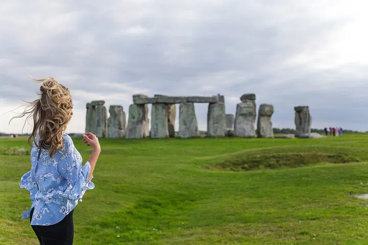 Uncover England's Treasures: A Private Day Tour from Southampton