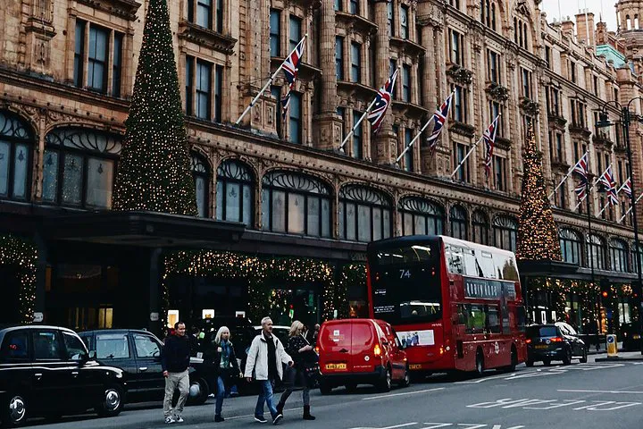 London's Exclusive Private Shopping Tour: A Bespoke Retail Adventure