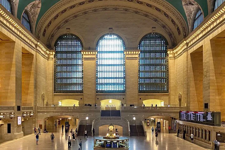 Unlock Grand Central: An Art & Engineering Virtual Journey!