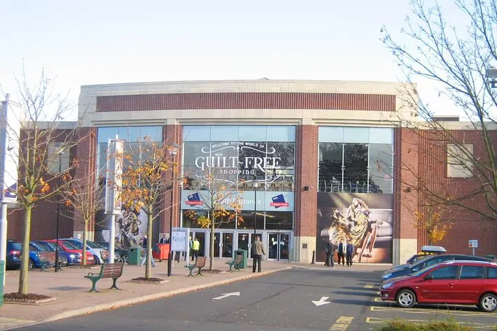 Leeds to York Designer Outlet: A Luxurious Private Shopping Experience
