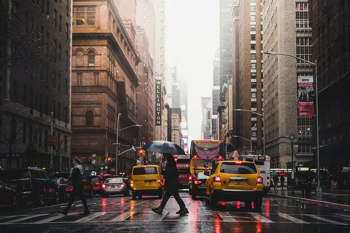 Relive 'Friends': NYC Filming Locations Private Tour