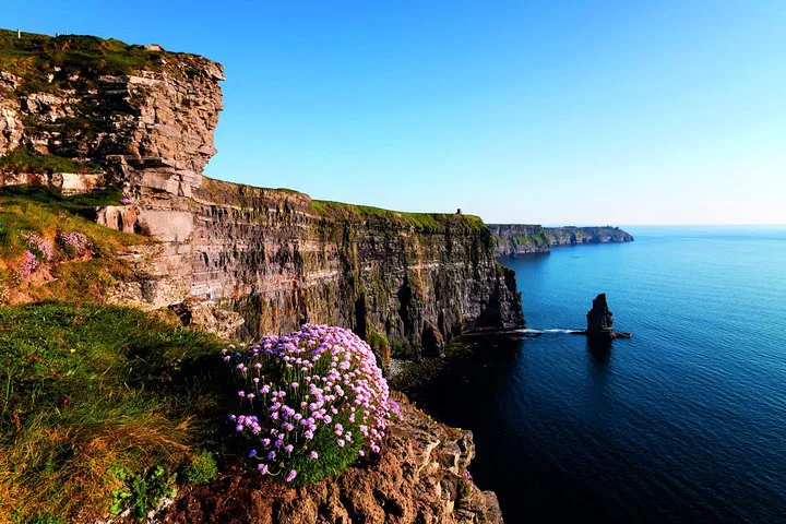 Unforgettable Southern Ireland: Blarney, Cliffs & Cork 2-Day Adventure