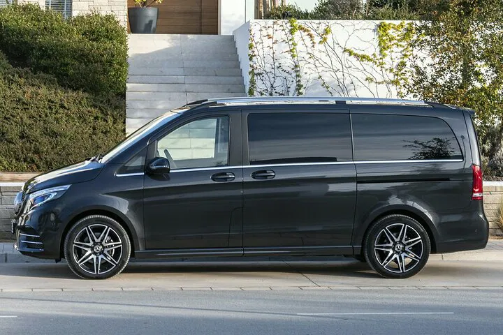 Luxury Airport Transfer: Luton to London in Style