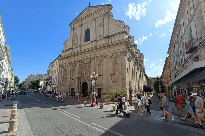 Avignon's Historic Center: Guided Walking Tour