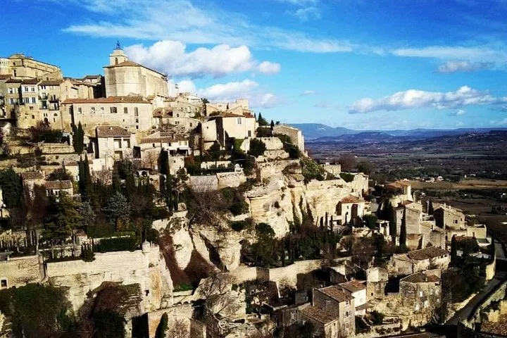 Luberon Villages: Private Day Tour from Avignon