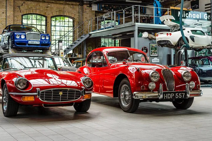 Berlin's Classic Remise: A Private Vintage Car Dream Tour