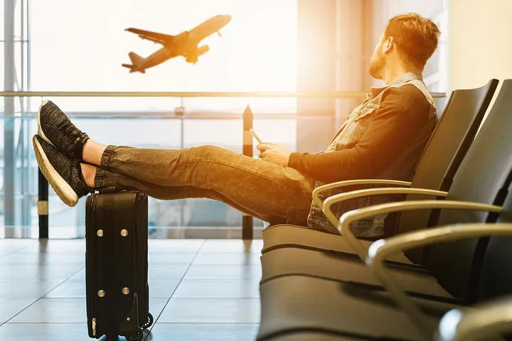 Stress-Free Glasgow Arrival: Private Airport Transfer