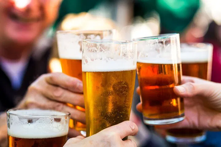 Bath's Historic Pubs: A Guided Georgian & Victorian Adventure