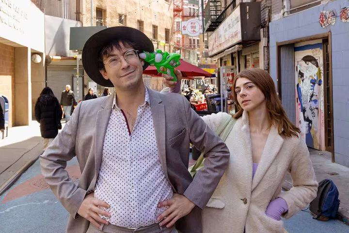 Tour Noir: Solve a Hilarious Mystery on a Manhattan Adventure!