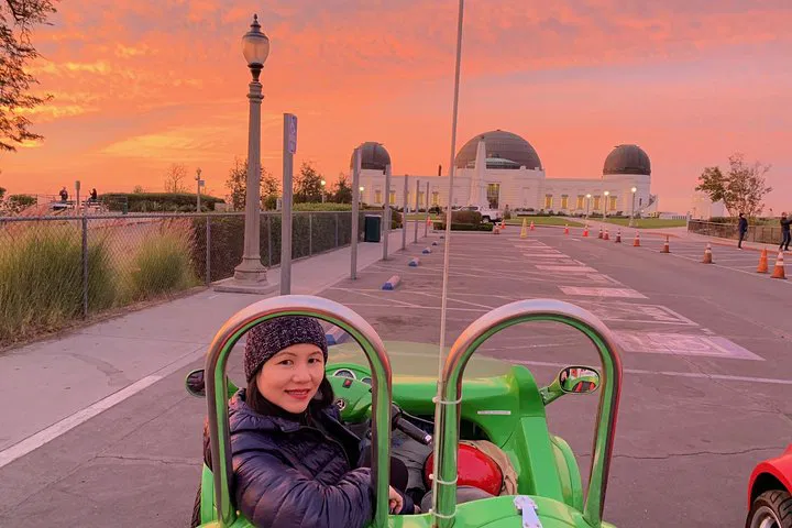 Sunrise Minicar Adventure: Hollywood's Iconic Views & Breakfast!