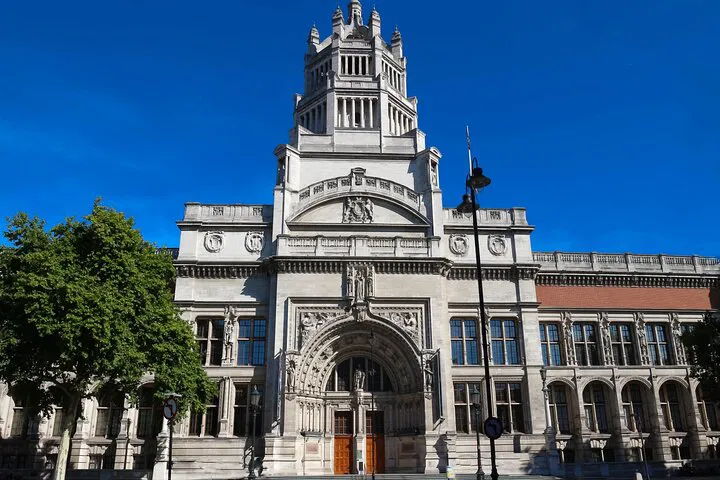 Unlock Art & History: V&A Museum & South Kensington Tours