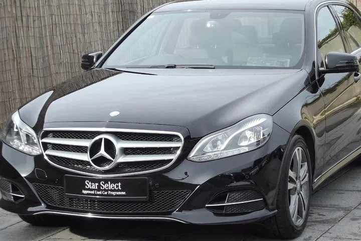 Luxury Escape: Dublin to Donegal Private Car Transfer