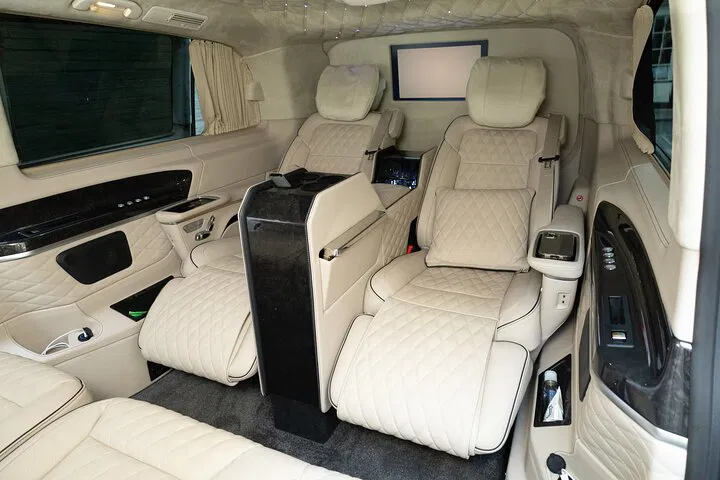 Luxury Private Chauffeur Experience: Explore London in Style