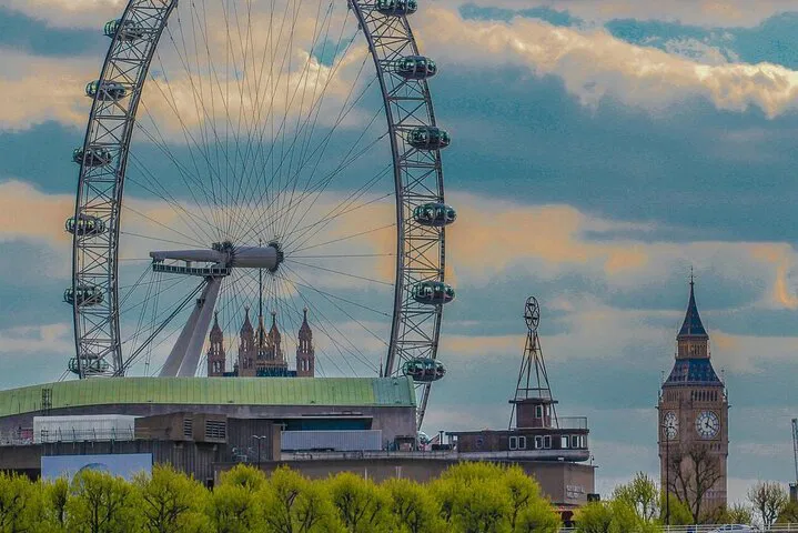 Uncover London's Hidden Art: Shoreditch Street Art Walking Tour