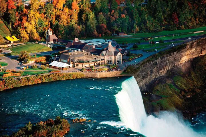Niagara Falls: A Majestic Full-Day Adventure from Toronto