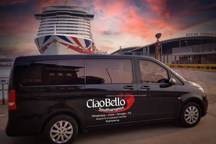 Southampton to Gatwick Transfer with Castle Visit