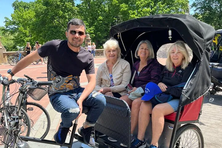 Central Park Pedicab Tour: Uncover NYC's Oasis in Style!