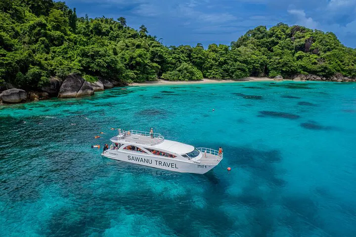 Similan Islands Snorkel Tour by Catamaran: Best Day Trip!