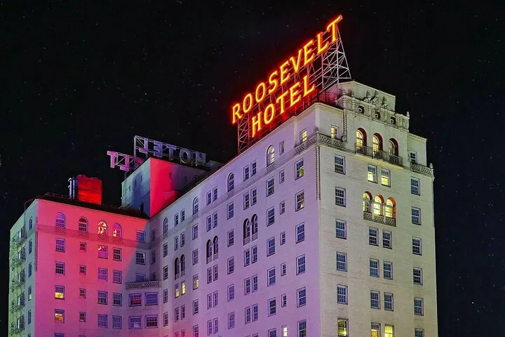Hollywood's Dark Side: True Crime Walking Tour