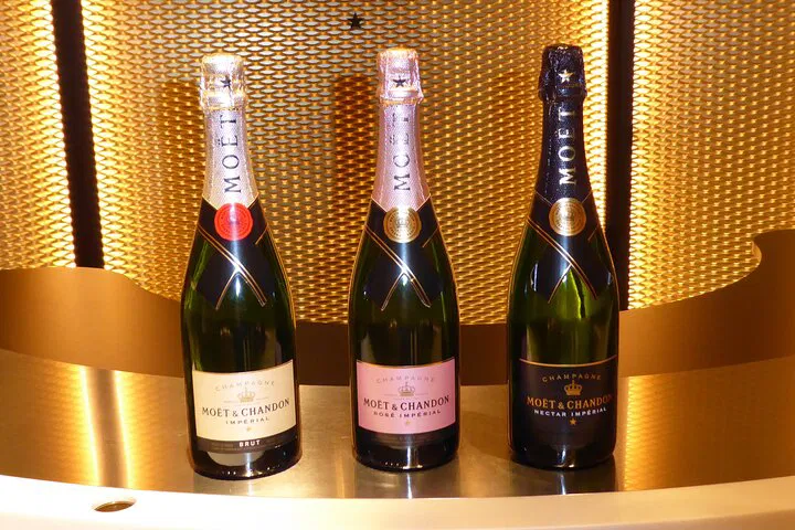 Champagne & History: Private Reims Day Trip from Paris