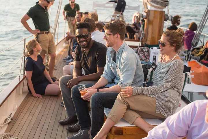 NYC Sailboat Cruise: Statue of Liberty Adventure
