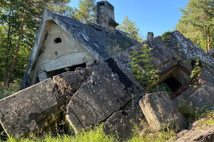 Uncover Halbe's Secrets: A Private Battlefield Immersion