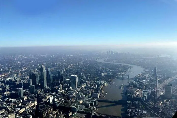 London's Iconic Landmarks: A Thrilling Helicopter Tour