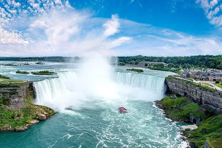 Niagara Falls Day Tour from Toronto: Boat & Tower!