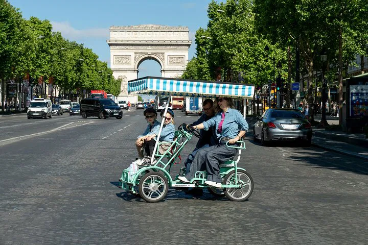 Paris Family Bike Tour: Explore with Electric Bikes!