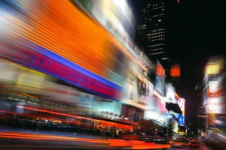 NYC Lights: Private Limousine Night Tour Experience