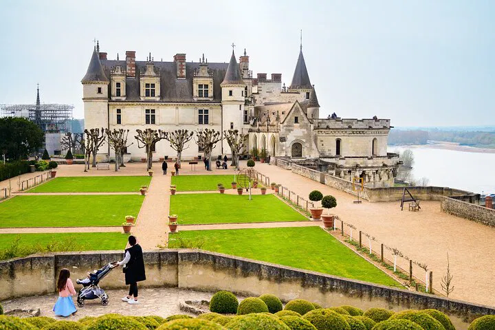 Loire Valley Da Vinci Trip: Amboise Chateau & More