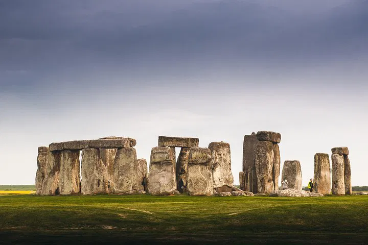 Devon & Cornwall 5-Day Tour: Stonehenge & Castles