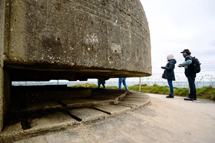 Normandy D-Day Beaches Tour: Pointe du Hoc & Cemetery