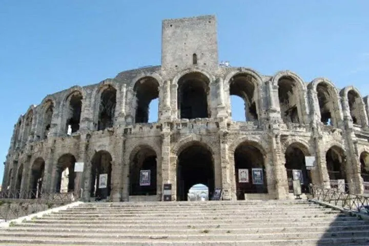 Alpilles, Arles & Baux Private Tour