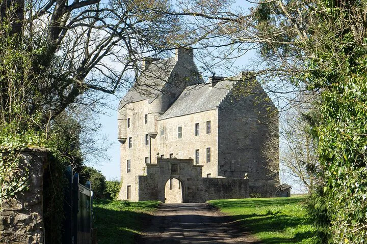 Journey Through Time: An Immersive Outlander Private Tour from Edinburgh