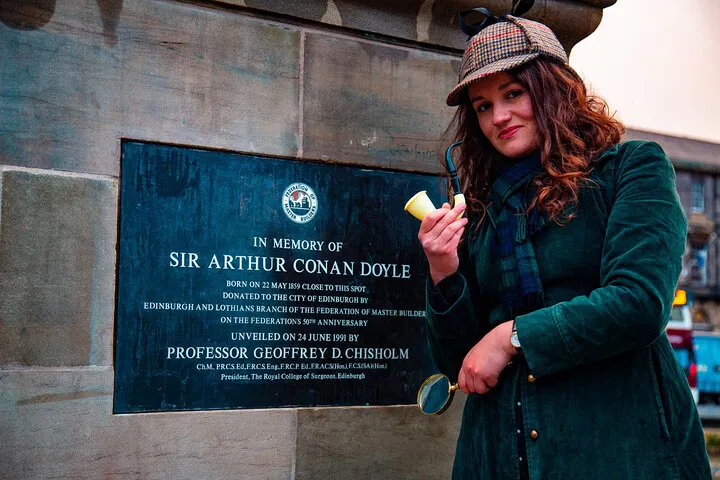 Sherlock Holmes Edinburgh: Private French Crime Tour