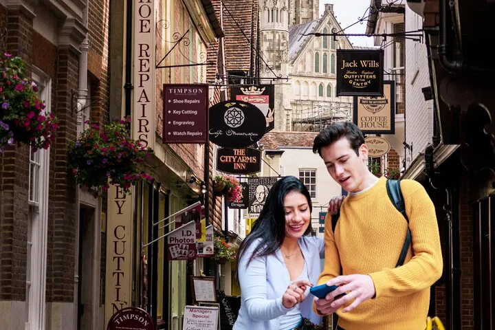 Canterbury Treasure Hunt: Self-Guided Walking Tour!