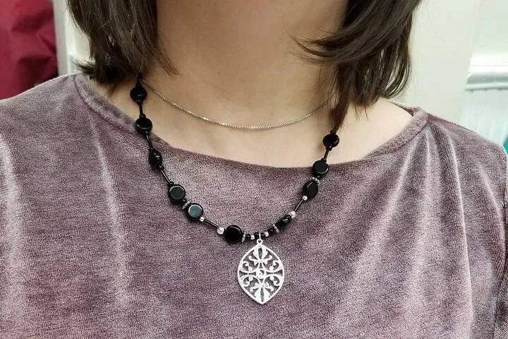 Craft Your Own Beaded Necklace: A Belizean Jewelry Making Adventure