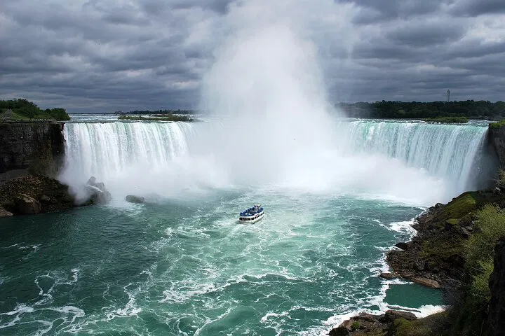 Niagara Falls Air Day Trip: Witness Nature's Power from NYC