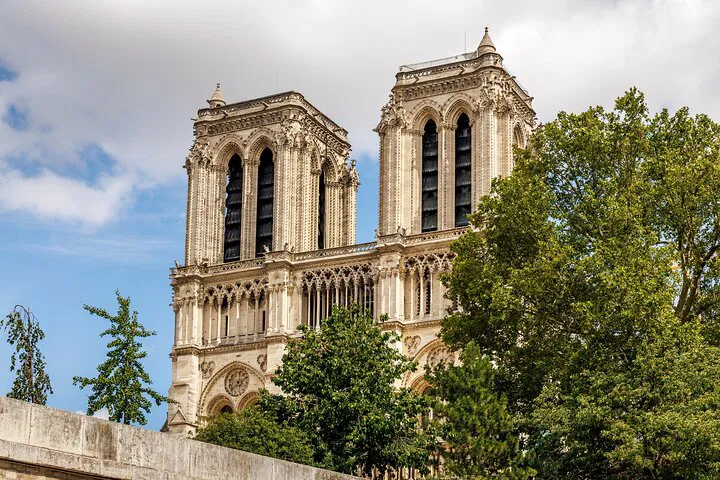 Unveiling Parisian Charm: Notre Dame & Sainte-Chapelle Adventure