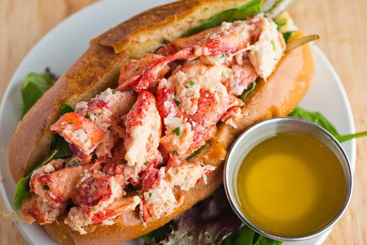 Boston Seafood & History: A Foodie's Freedom Trail Adventure!