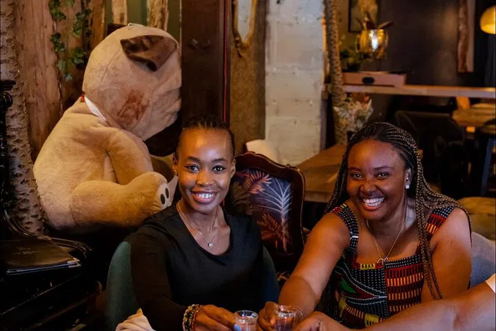 Parisian Bar Hop: Mingle with Globetrotters & Sip Tailored Cocktails!