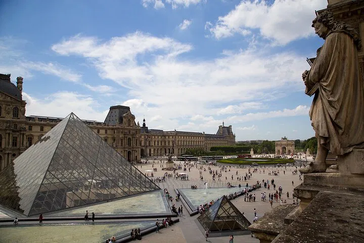 Louvre Museum: Skip-the-Line Guided Tour