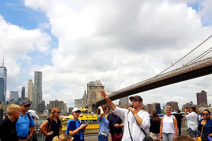 Brooklyn Bridge & Dumbo Spanish Walking Tour