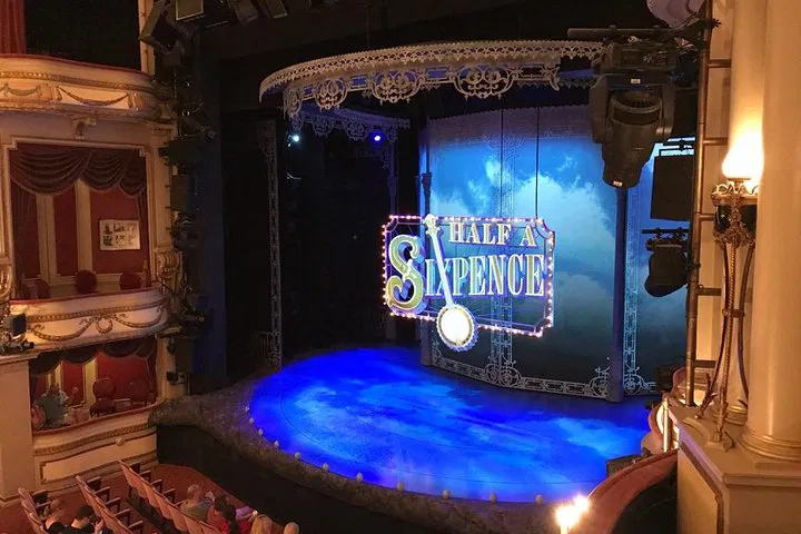 London's Stage & Screen: An 8-Day Immersive Music, Theatre, and Movie Adventure!