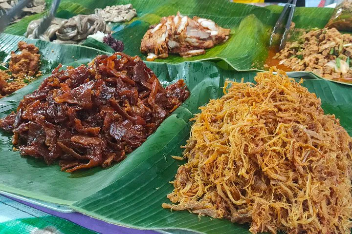 Khao Lak: Tsunami Museum, Temple, Old Town & Market