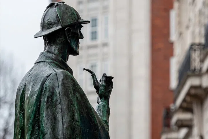 Unravel London's Mysteries: The Sherlock Holmes Quest Experience
